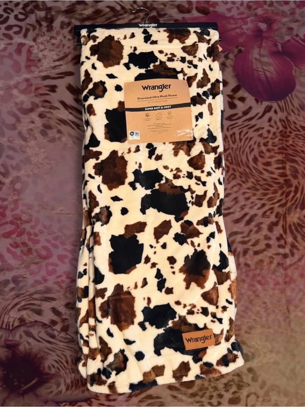 Wrangler Cowhide-Print Plush Throw in Cream, Brown & Black